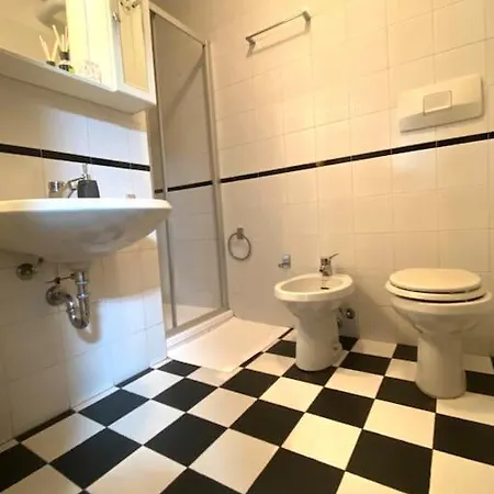 Apartamento A Due Passi Dal 013075-cni-01284 Como